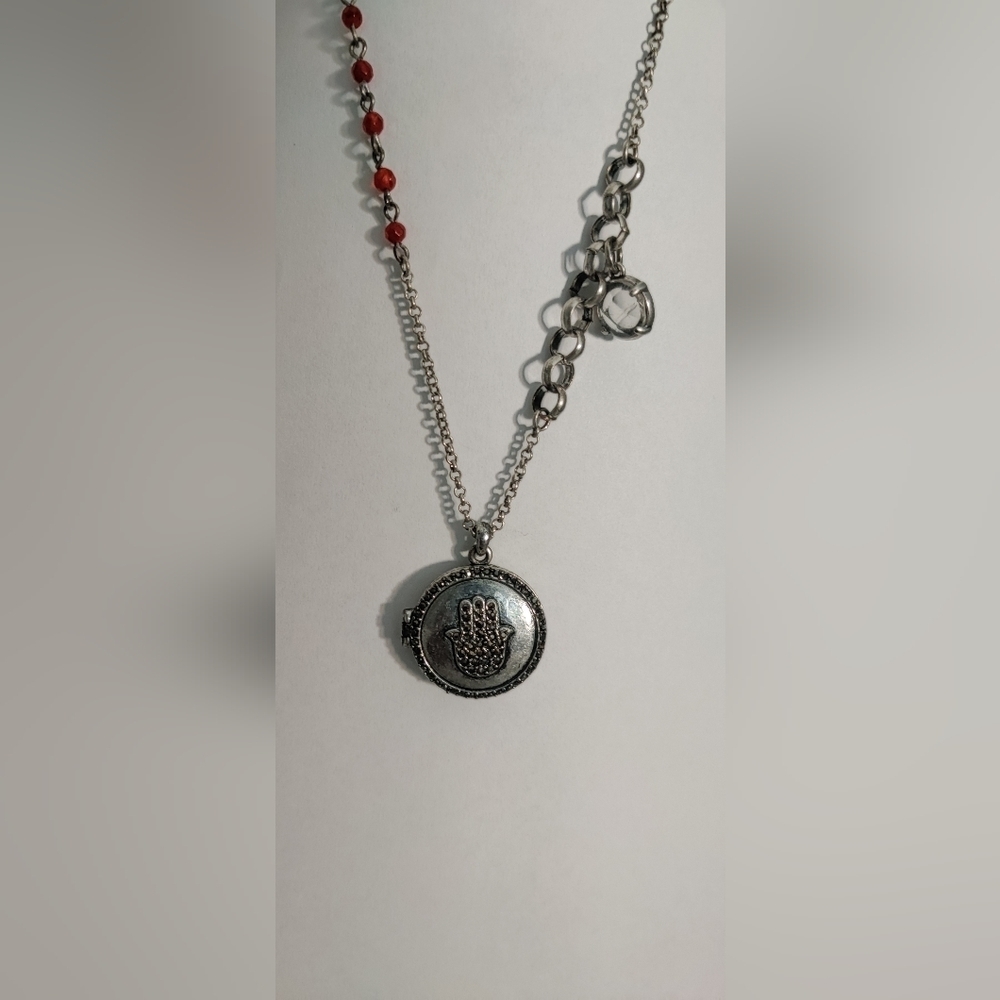 Lucky Brand Open Locket Pendant Chain.